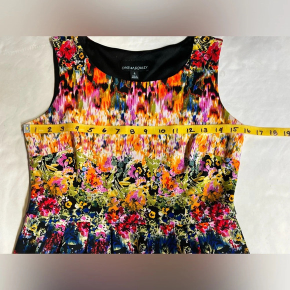 **LAST CHANCE** CYNTHIA ROWLEY Abstract‎ print sleeveless dress size 4. - Picture 11 of 12